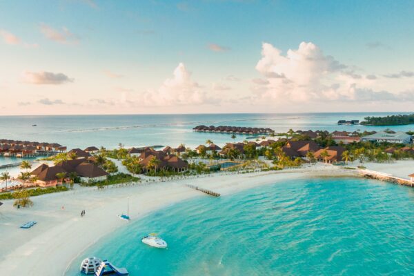 Top Reasons to Visit Maldives from London